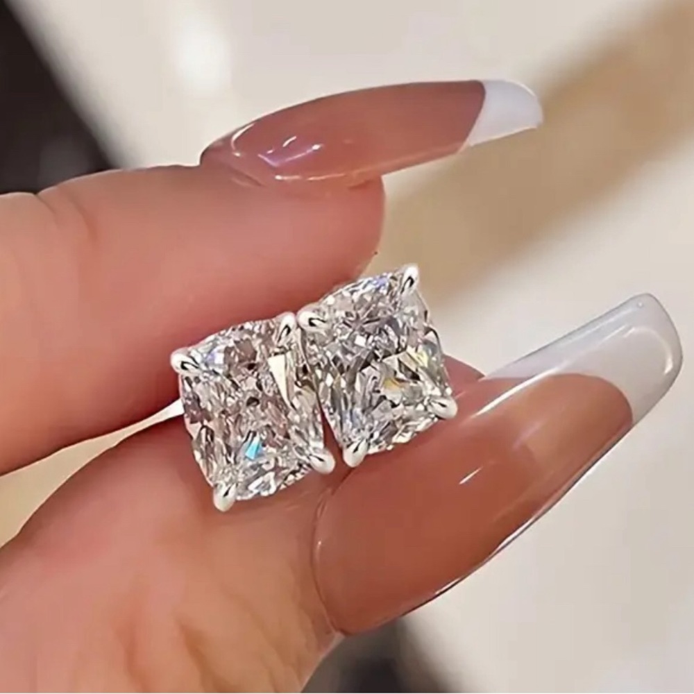 Stunning Zirconia Solitaire Earrings